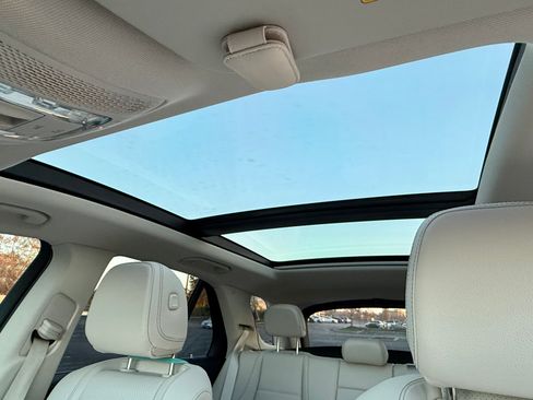 Used 2023 Mercedes-Benz GLE 350 4MATIC image 6