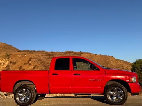 Used 2004 Dodge Ram 1500 Truck SLT w/ Sport Appearance Group image 8