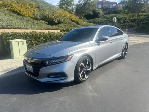 Used 2018 Honda Accord Sport image 1