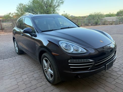 Used 2014 Porsche Cayenne Diesel Platinum Edition AWD/4WD image 5