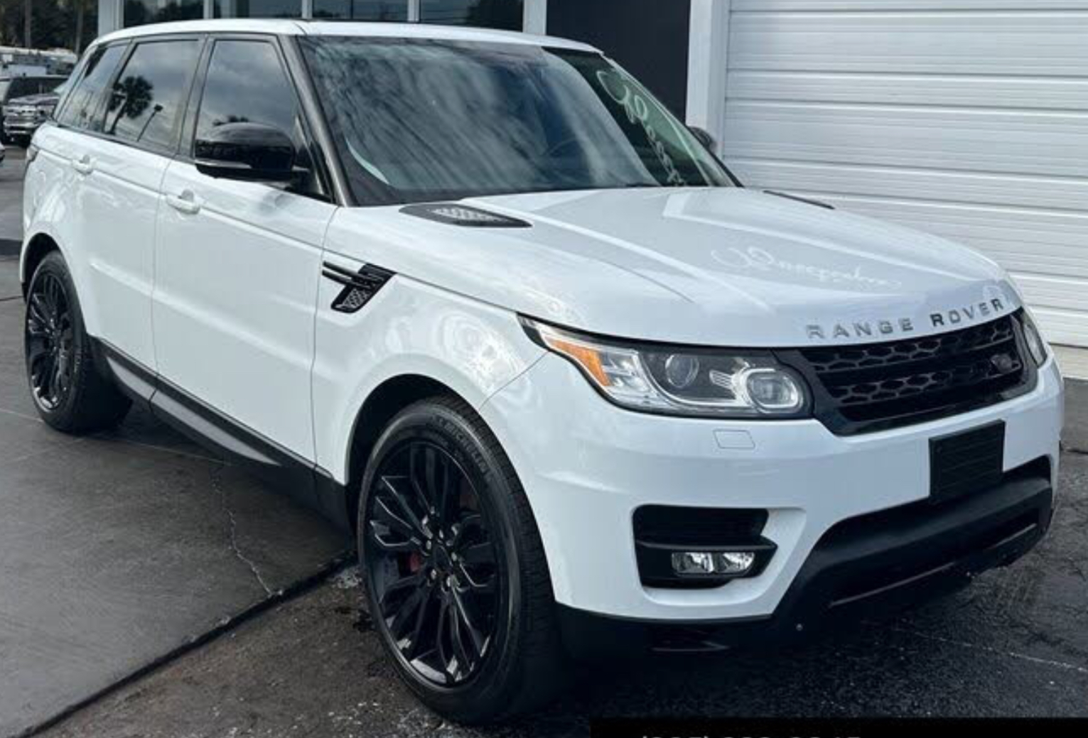Used 2014 Land Rover Range Rover Sport Autobiography AWD/4WD image 1
