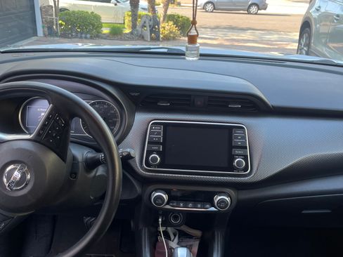 Used 2019 Nissan Kicks SV FWD image 13