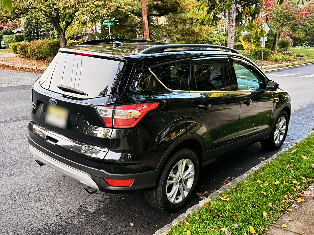 Used 2018 Ford Escape SE AWD/4WD image 5