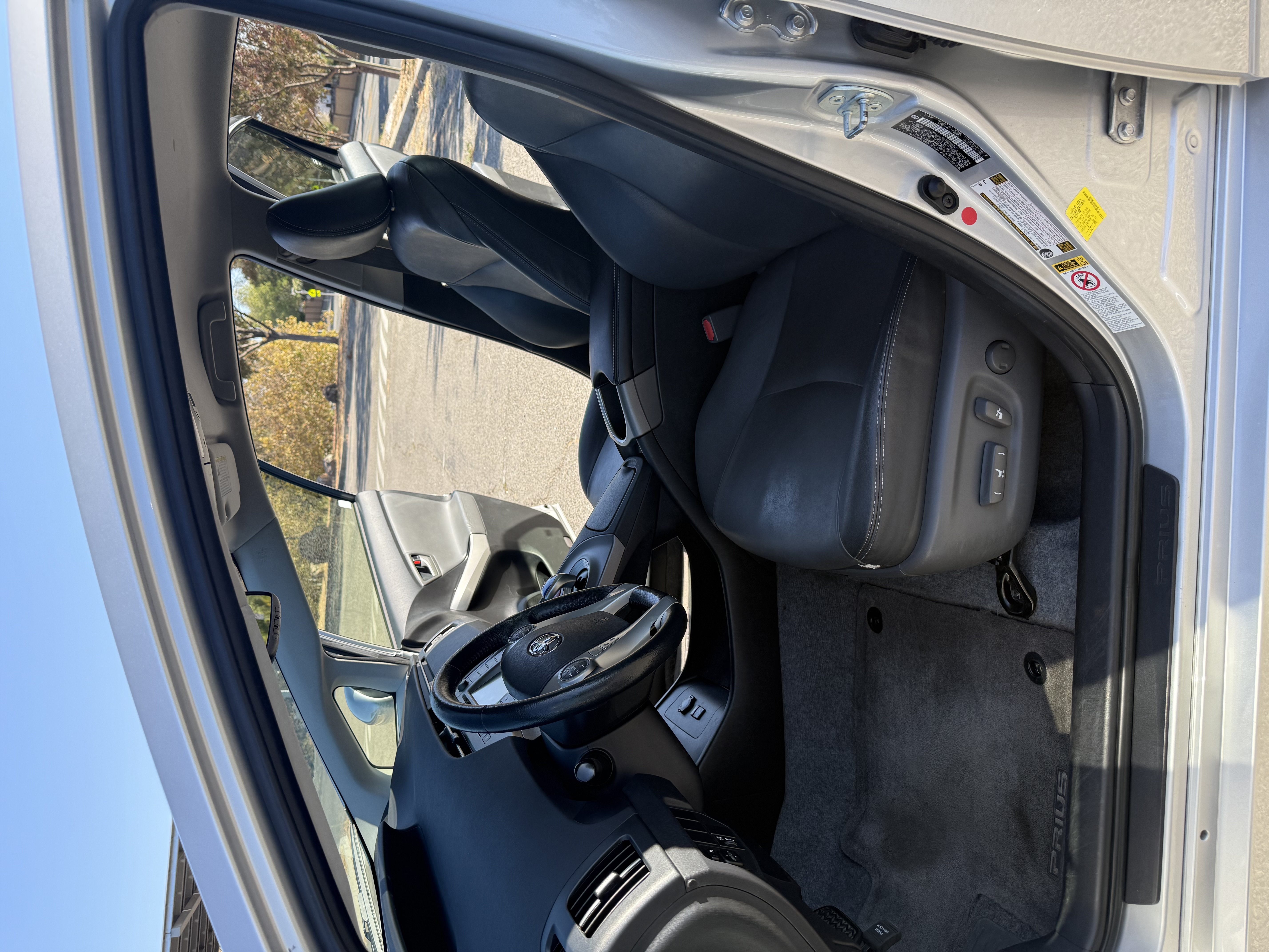 Used 2015 Toyota Prius Four FWD image 25