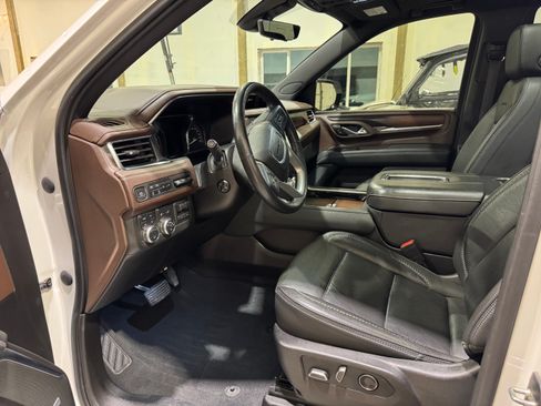 Used 2021 GMC Yukon Denali w/ Denali Ultimate Package image 18