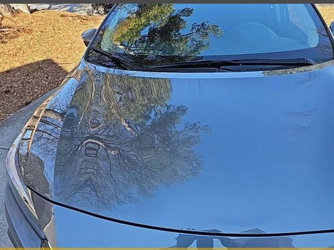 Used 2020 Nissan Versa SV image 20