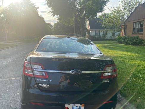 Used 2014 Ford Taurus SEL w/ Equipment Group 201A FWD image 5