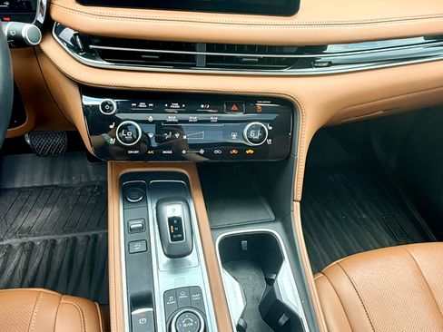 Used 2024 INFINITI QX60 Sensory AWD/4WD image 18