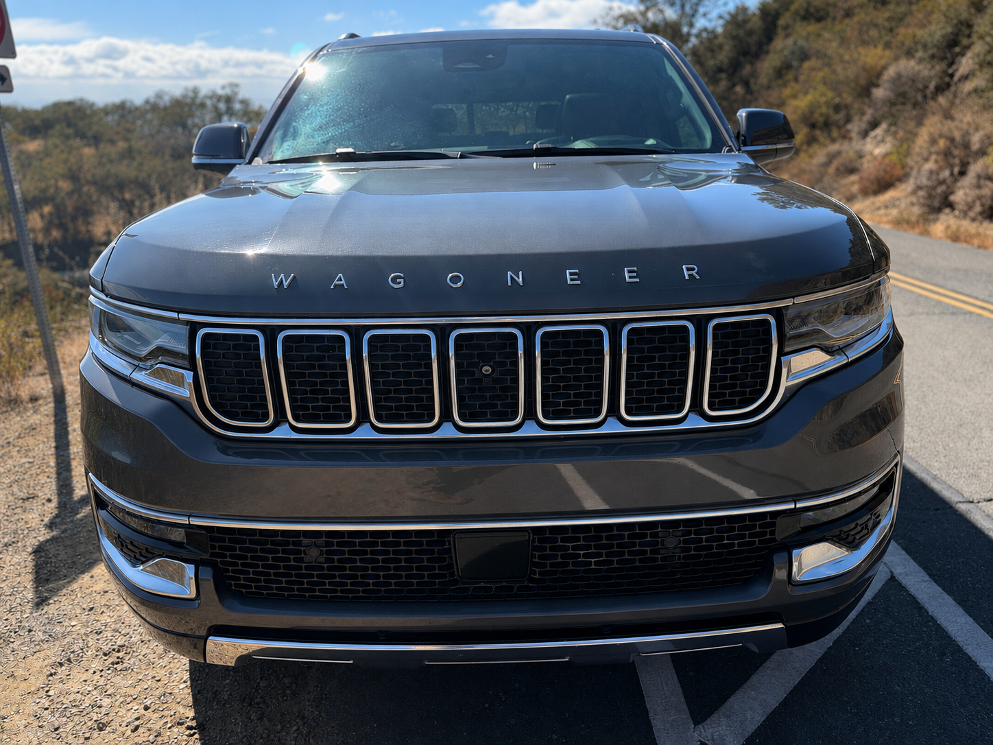Used 2022 Jeep Wagoneer Series III w/ Premium Group I AWD/4WD image 11