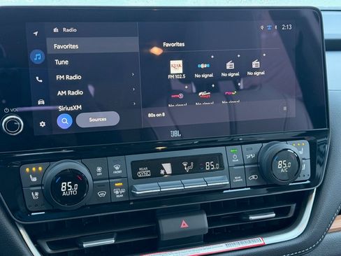 Used 2025 Toyota Grand Highlander AWD image 19