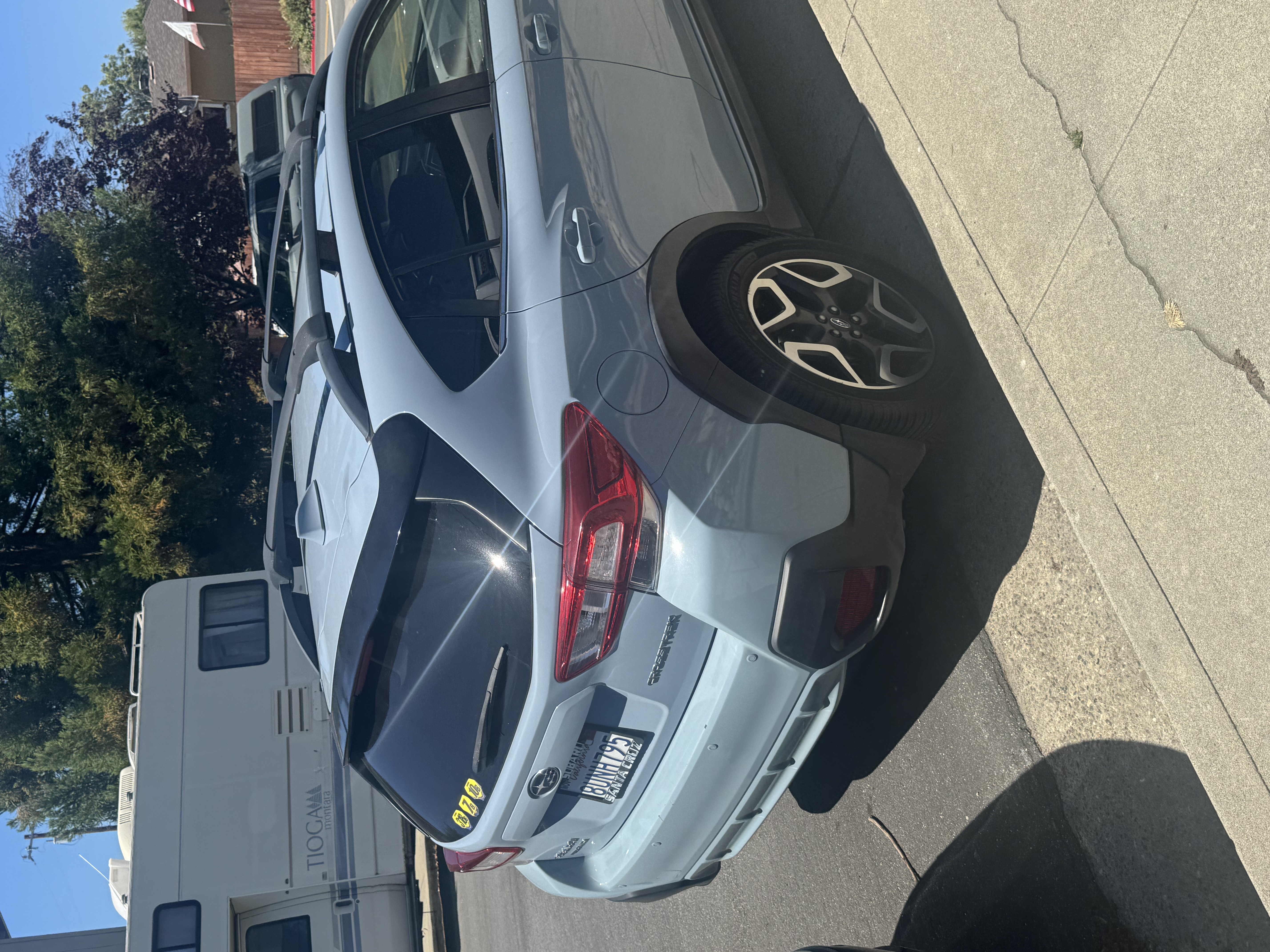 Used 2019 Subaru Crosstrek 2.0i Limited w/ Moonroof Package w/Navigation AWD/4WD image 2