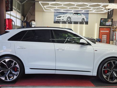 Used 2020 Audi Q8 Prestige w/ Prestige Package image 5