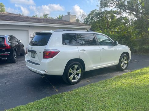 Used 2009 Toyota Highlander Sport FWD image 10