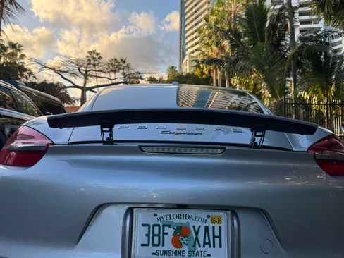 Used 2015 Porsche Cayman image 13