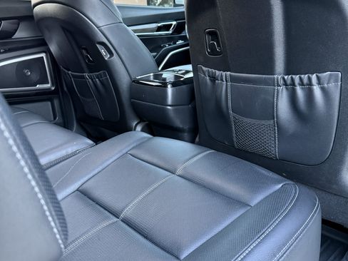 Used 2020 Kia Telluride EX image 11