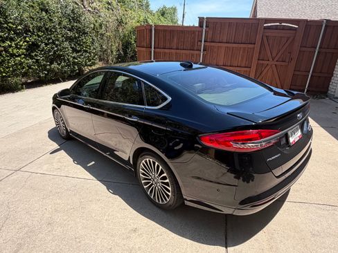 Used 2018 Ford Fusion Platinum FWD image 10