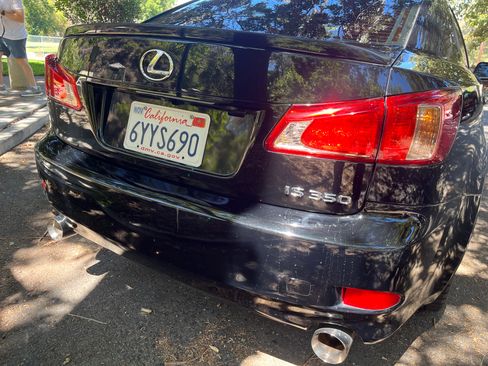 Used 2012 Lexus IS 350 w/ F-Sport Pkg RWD image 17