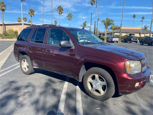 Used 2006 Chevrolet TrailBlazer LT image 2