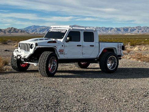 Used 2020 Jeep Gladiator Rubicon image 6