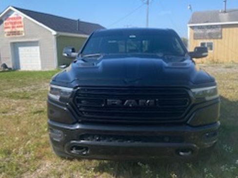 Used 2020 RAM 1500 Limited w/ Black Appearance Package image 5
