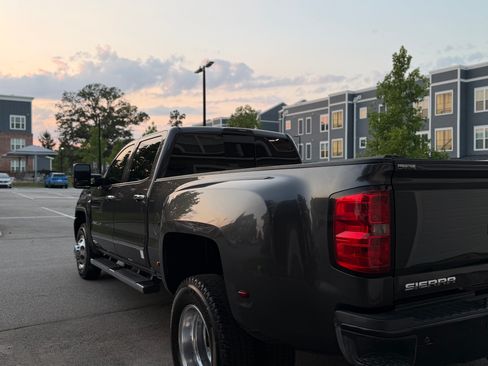 Used 2015 GMC Sierra 3500 Denali w/ Duramax Plus Package AWD/4WD image 13