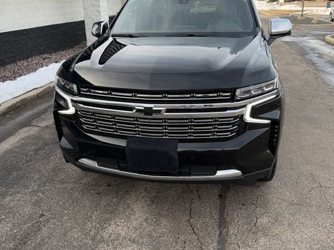 Used 2021 Chevrolet Tahoe Premier w/ Premium Package image 4