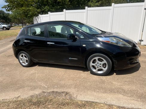 Used 2012 Nissan Leaf SL FWD image 1