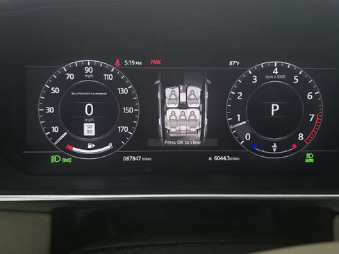 Used 2018 Land Rover Range Rover Long Wheelbase Supercharged image 9