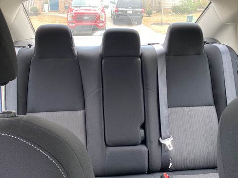 Used 2022 Nissan Sentra SV image 17