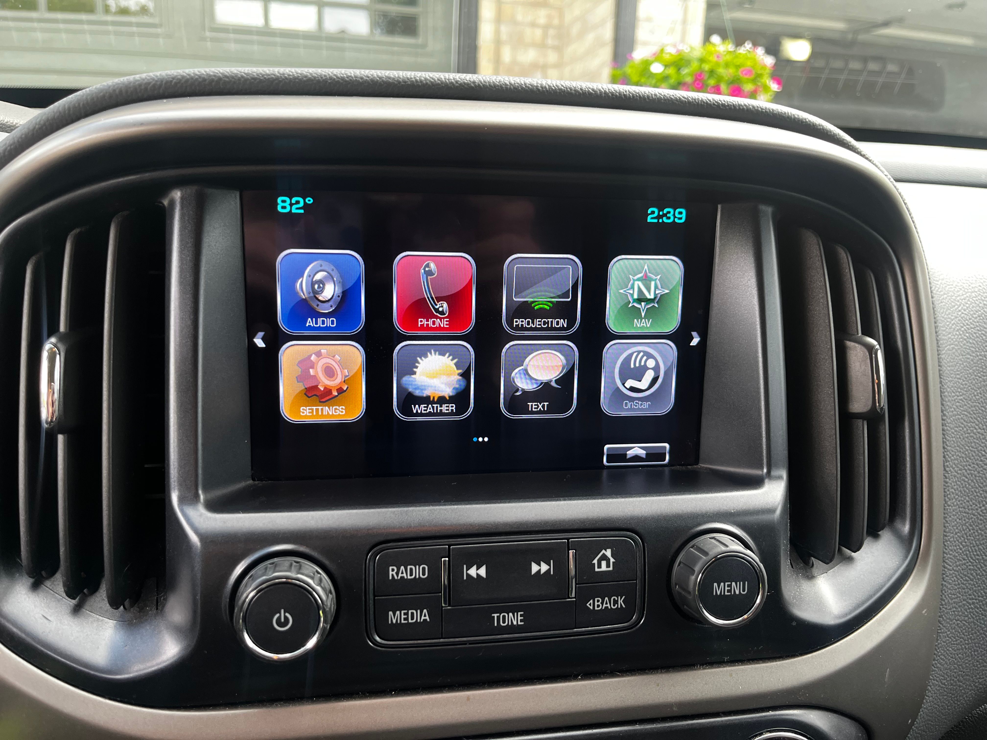 Used 2017 Chevrolet Colorado Z71 AWD/4WD image 9