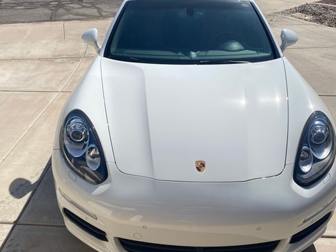 Used 2015 Porsche Panamera image 5