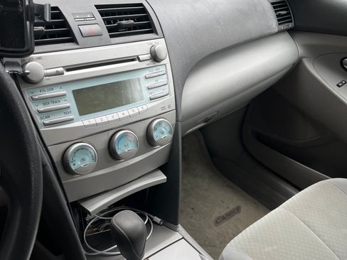 Used 2009 Toyota Camry LE image 13