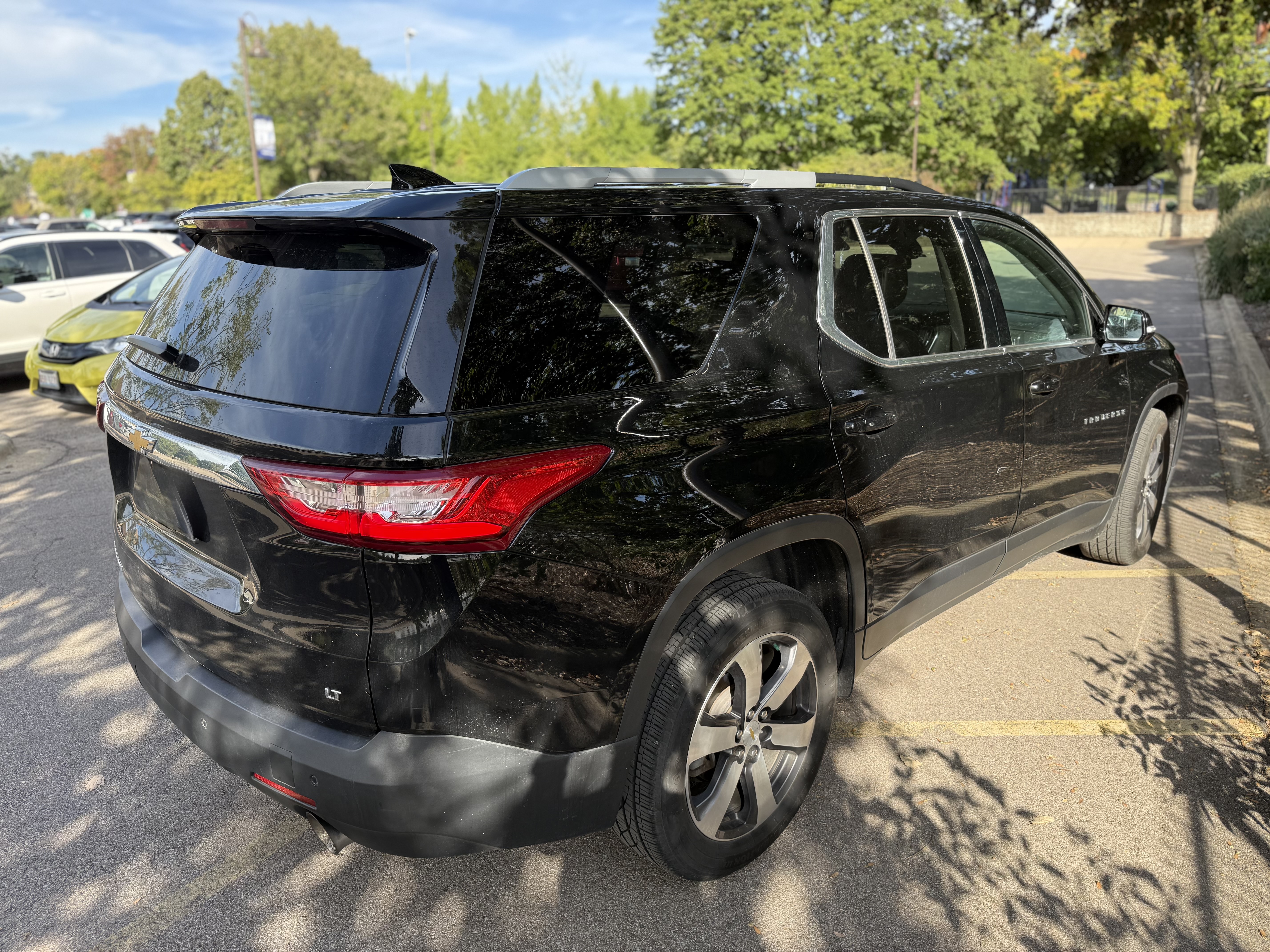 Used 2018 Chevrolet Traverse LT AWD/4WD image 6