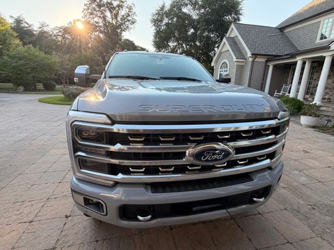 Used 2024 Ford F250 Platinum w/ Tremor Off-Road Package AWD/4WD image 4