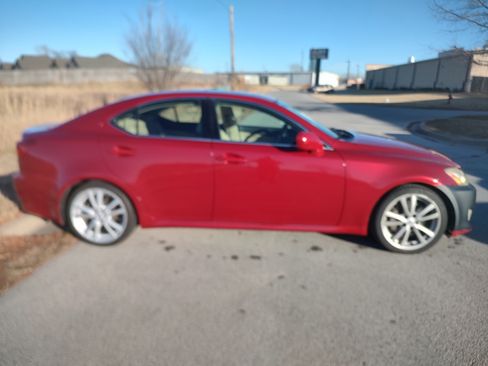 Used 2006 Lexus IS 350 image 9
