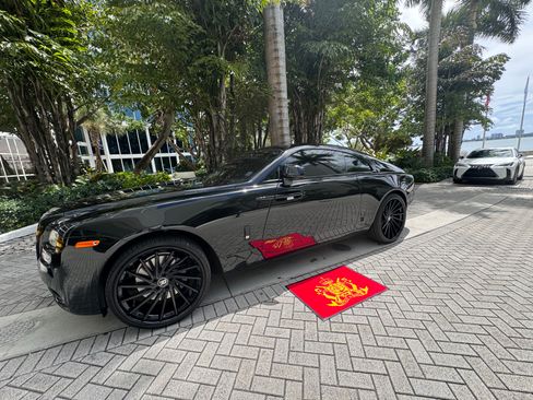 Used 2014 Rolls-Royce Wraith image 10