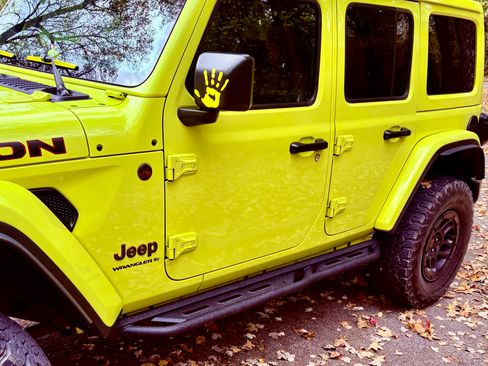 Used 2023 Jeep Wrangler Unlimited Rubicon w/ Xtreme 35 Tire Package image 18