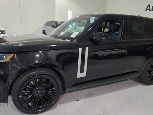 Used 2024 Land Rover Range Rover Autobiography AWD/4WD image 1