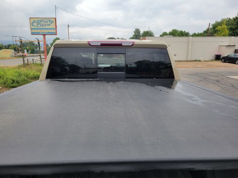 Used 2022 Chevrolet Silverado 1500 LT Trail Boss w/ LT Trail Boss Premium Package image 16