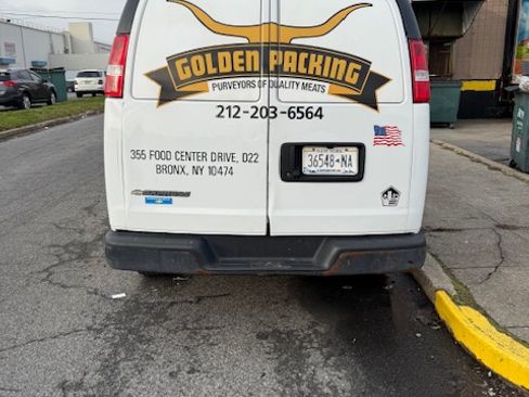 Used 2020 Chevrolet Express 2500 w/ Driver Convenience Package image 3