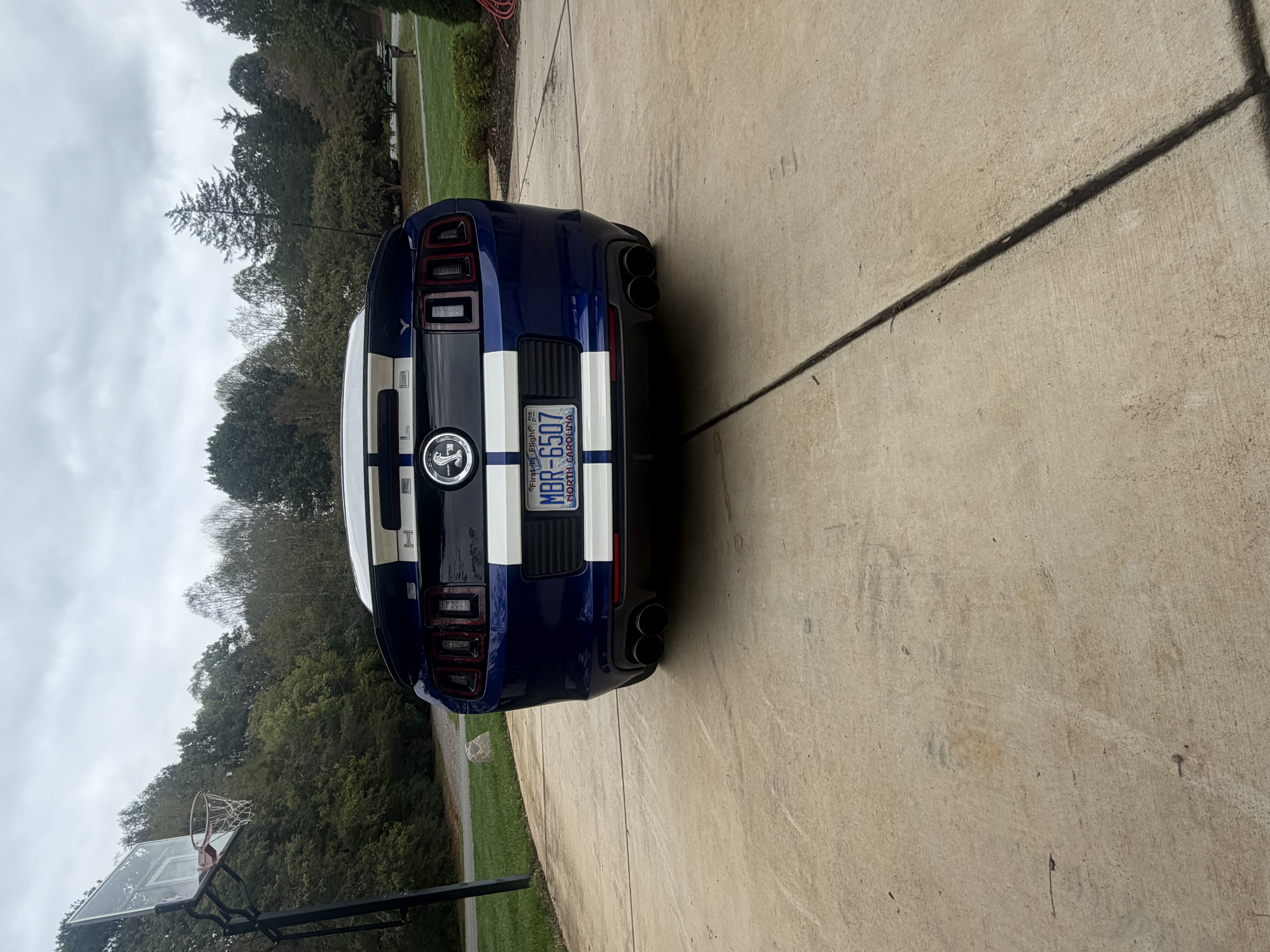 Used 2013 Ford Mustang Shelby GT500 w/ Electronics Pkg RWD image 2