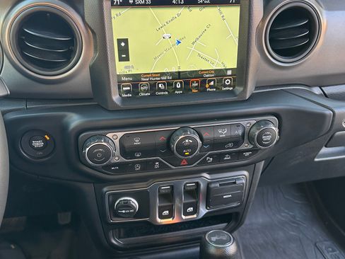 Used 2023 Jeep Wrangler Sport image 14