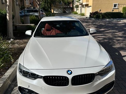 Used 2019 BMW 440i Convertible image 10