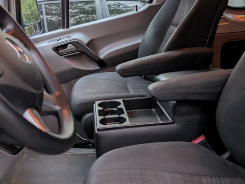 Used 2016 Mercedes-Benz Sprinter 2500 image 17