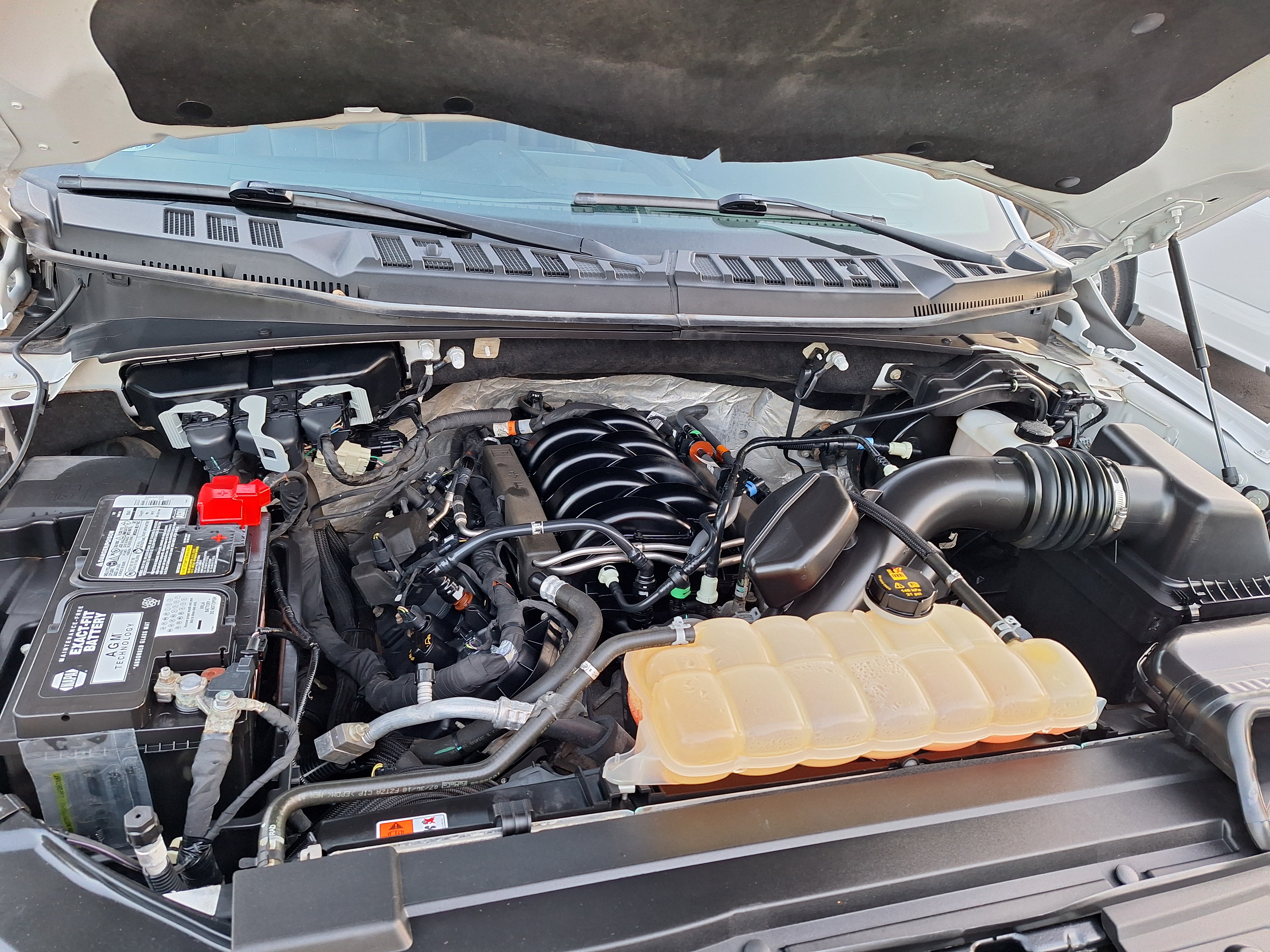 Used 2018 Ford F150 XLT w/ Trailer Tow Package AWD/4WD image 11