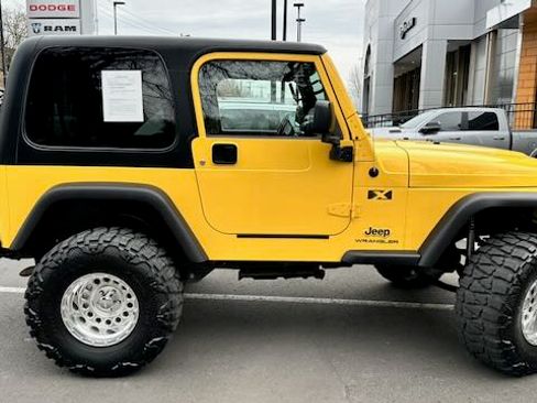 Used 2005 Jeep Wrangler X w/ Tire & Wheel Group (Ecco) AWD/4WD image 9
