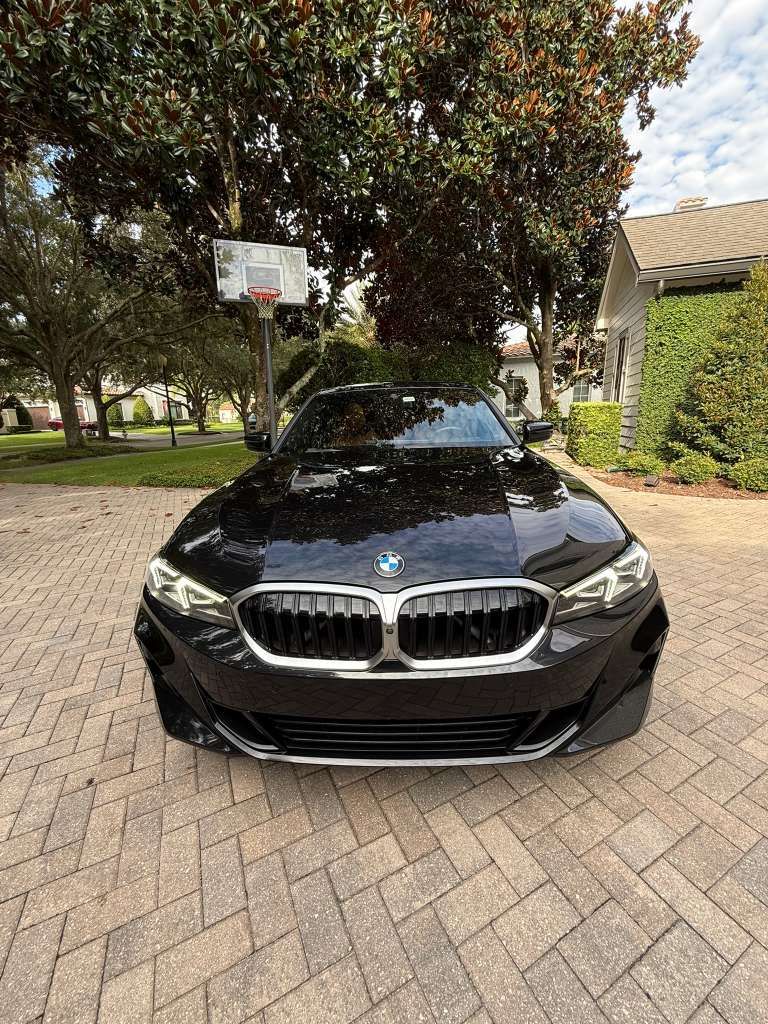 Used 2023 BMW 330i Sedan w/ Premium Package RWD image 12