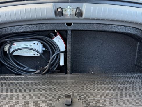 Used 2016 Kia Soul EV + FWD image 16
