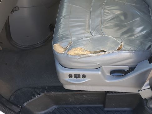 Used 2006 Ford E-150 and Econoline 150 Wagon image 23