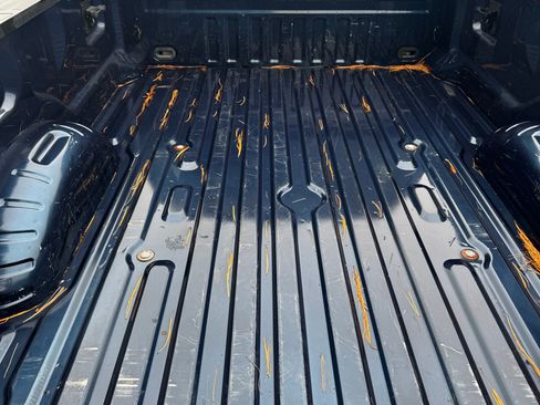 Used 2016 Ford F250 XLT w/ XLT Value Package image 8